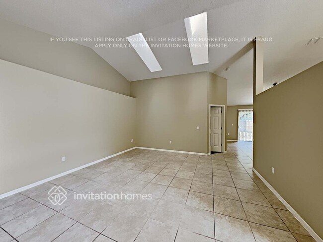 Foto del edificio - 733 Alto Pl