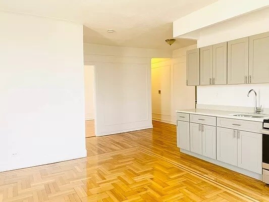 Foto del edificio - 853 Walton Ave
