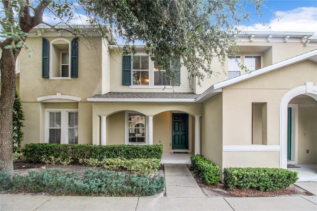 Foto principal - 8106 Silent Creek Dr