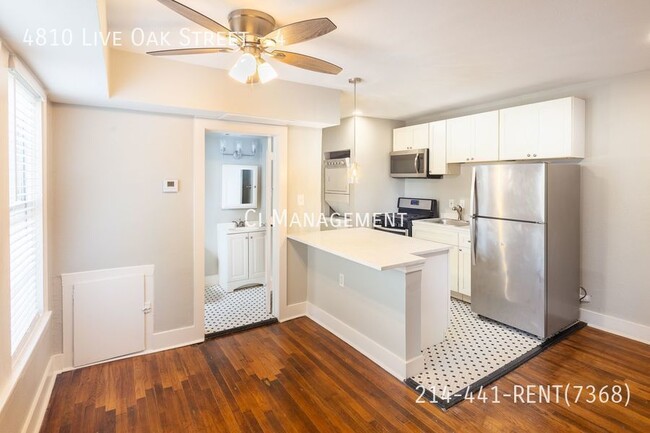 Photo - 4810 Live Oak St Apartment