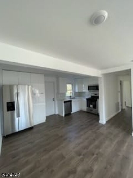 Foto del edificio - 73 MacArthur Ave