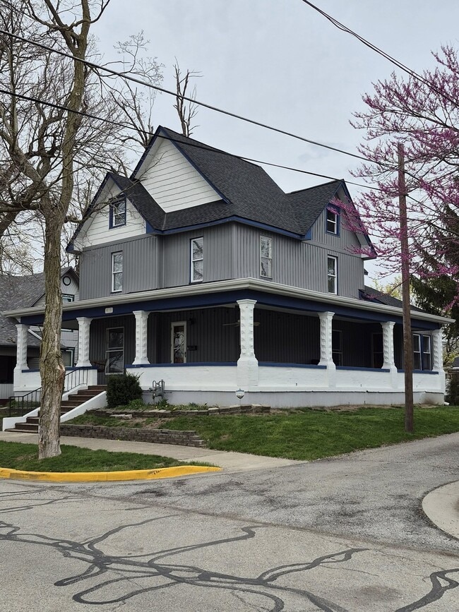 Foto del edificio - 615 N Meridian St