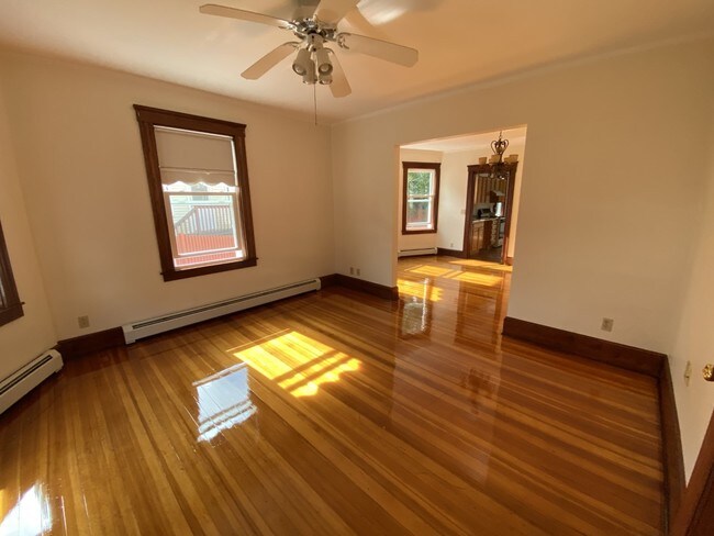 Living - 76 Proctor St