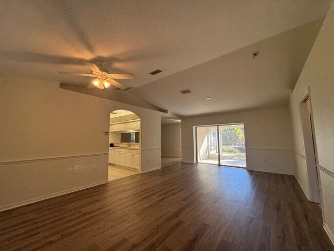 Building Photo - 3104 Tonkin Dr