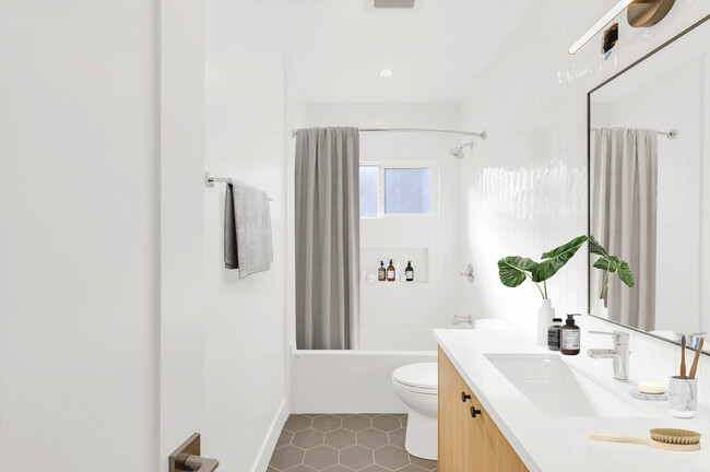 Foto del edificio - 8355 Blackburn Ave