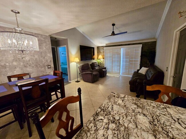 Foto del edificio - 44265 E Sundown Crest Dr