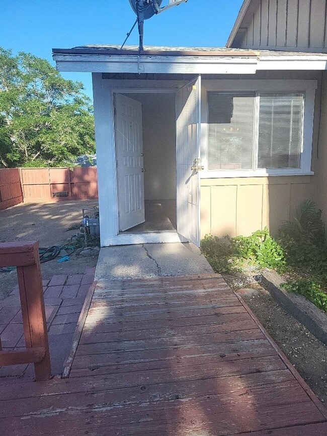 Foto del edificio - 6580 Fern St