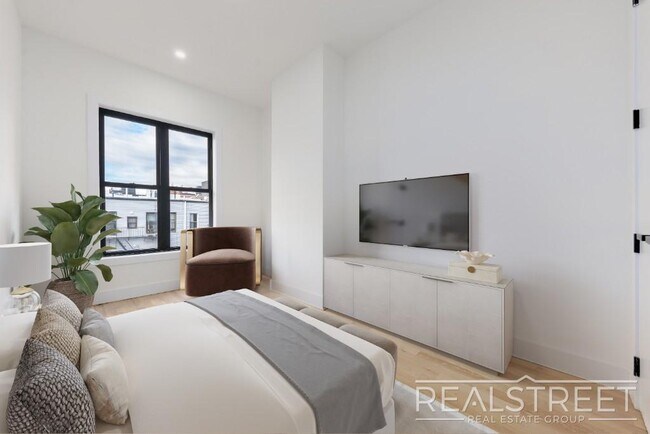 Foto del edificio - Stunning & Spacious Brand New 4 Bed 3 Bath...