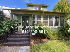 Building Photo - 983 Edmund Ave W