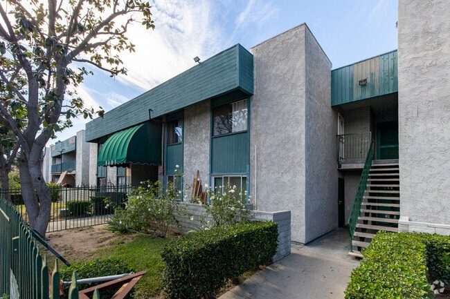 Building Photo - Willis Villas