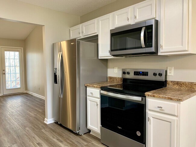 Building Photo - Freshly Updated One-Level Home near Pisgah...