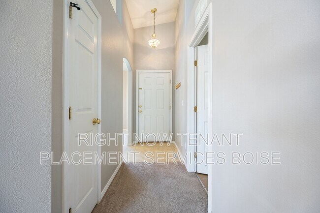 Foto del edificio - 14237 Carolina St