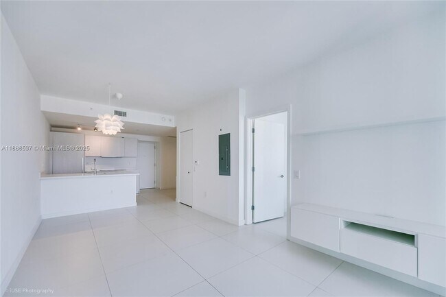 Foto del edificio - 501 NE 31st St