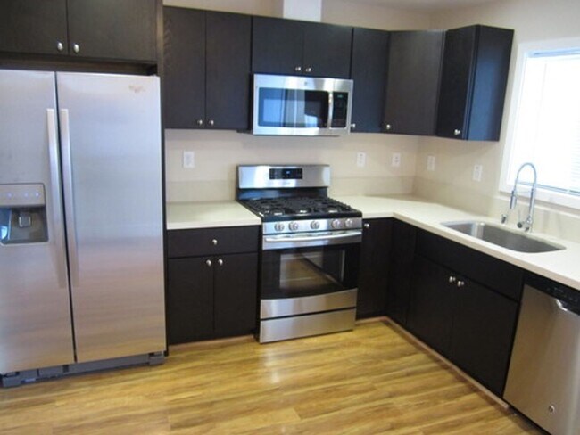 Foto del edificio - 2 Bed/2 Bath Duplex in Vallejo