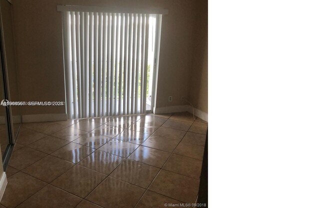 Foto del edificio - 1407 NE 56th St