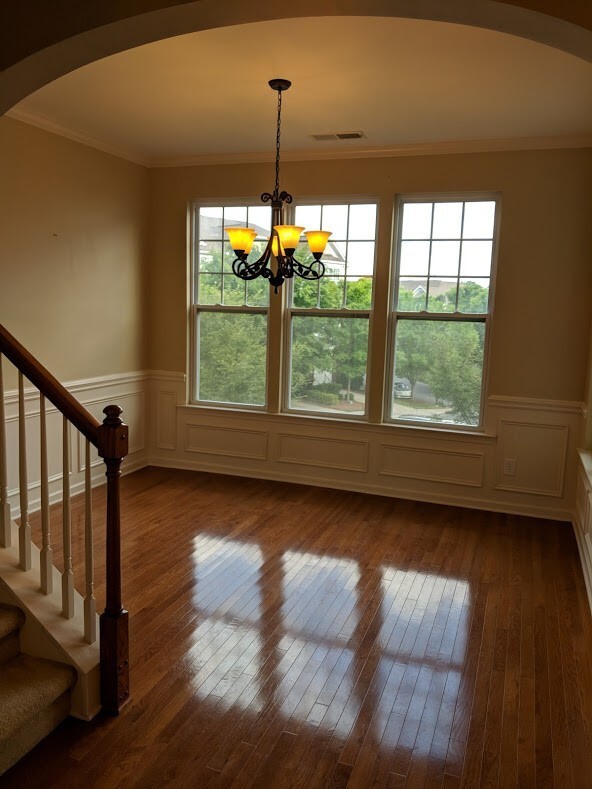 Building Photo - Skybrook Townhome with Garage