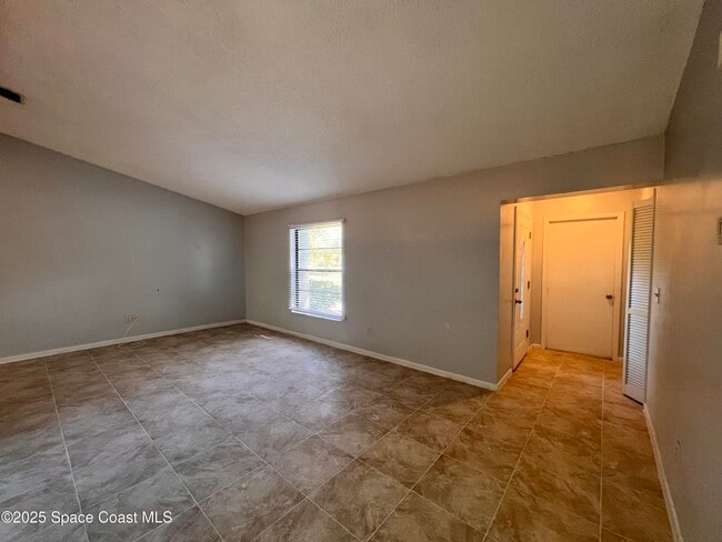 Foto del edificio - 1480 Amador Ave NW