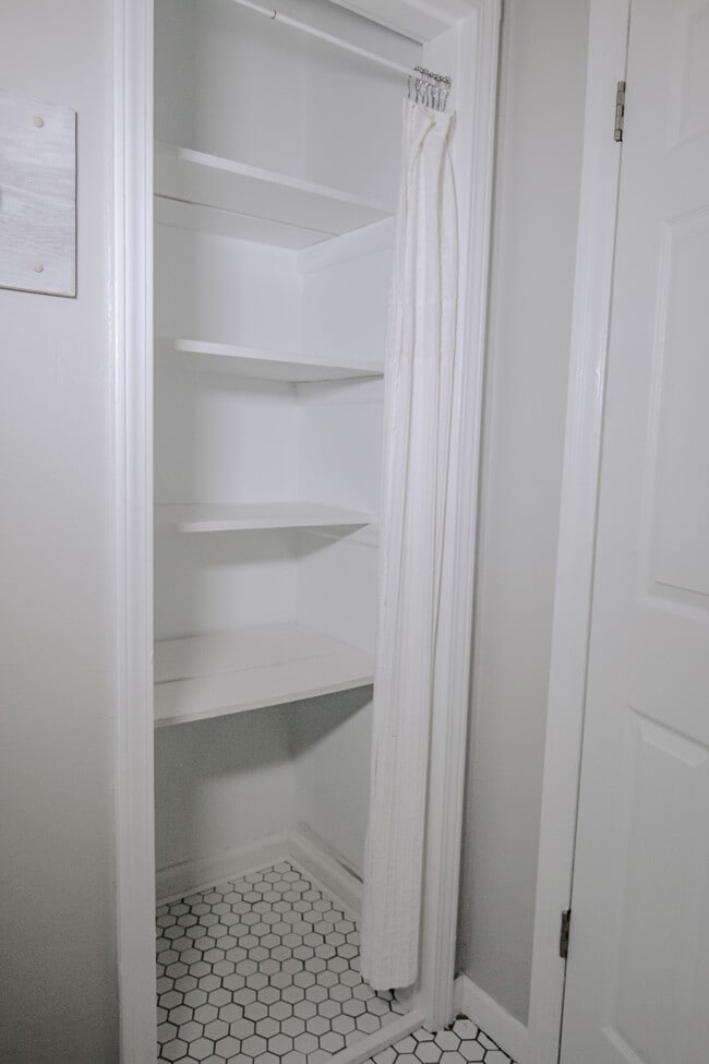 Building Photo - 3733 Morton Dr