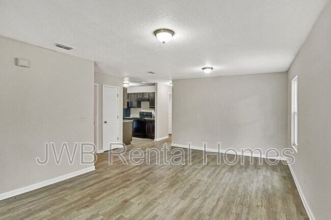 Foto del edificio - 1003 Kenmore St