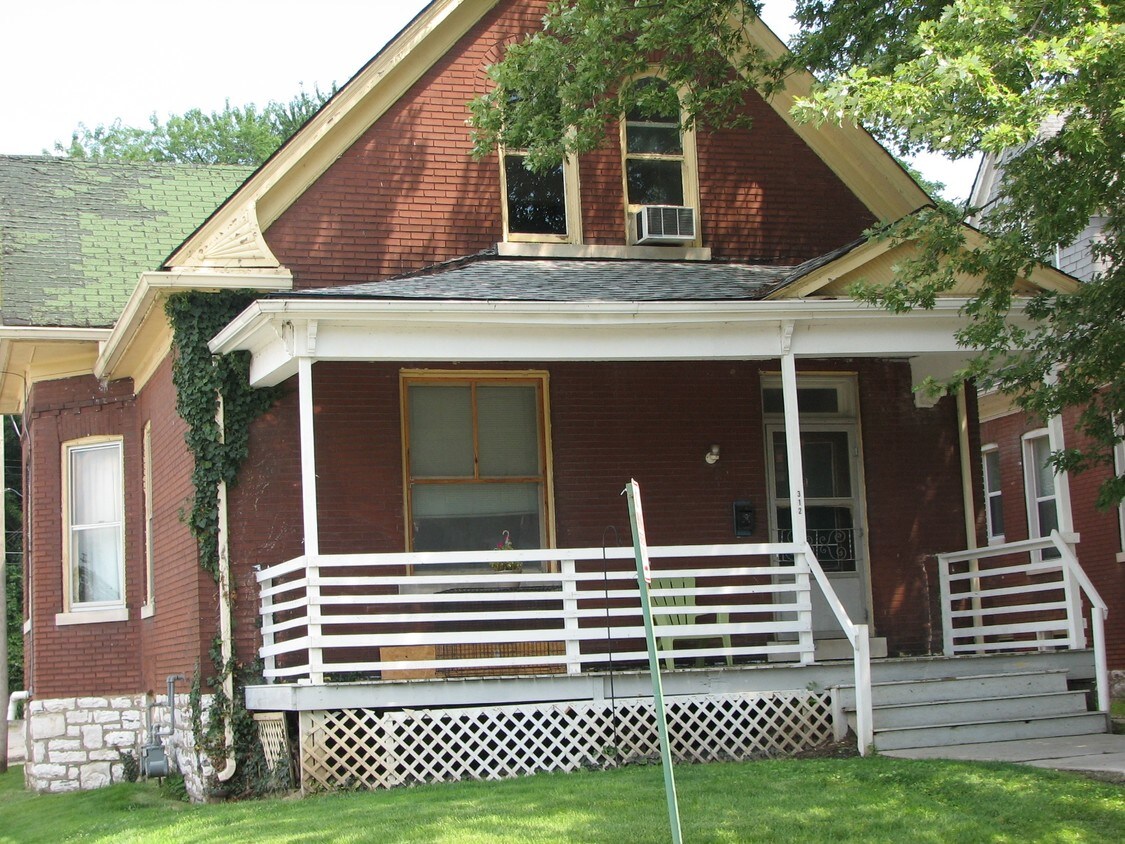 Building Photo - 312-316 N 2nd St
