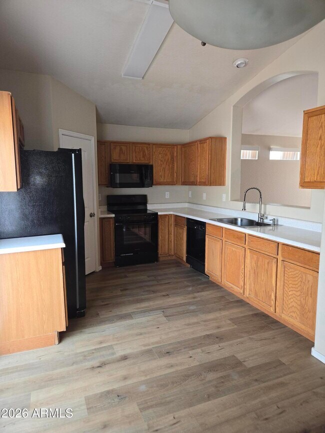 Foto del edificio - 1410 S 107th Ln