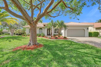 Building Photo - 10304 NW 50th Ct