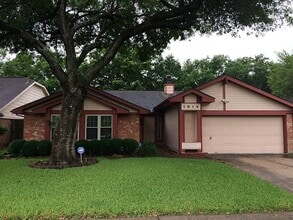 Building Photo - 1814 Brushy Creek Dr