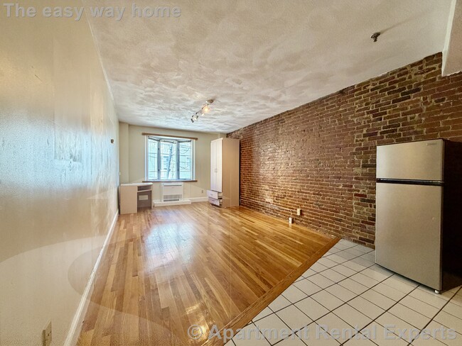 Building Photo - 12 Mt Auburn St