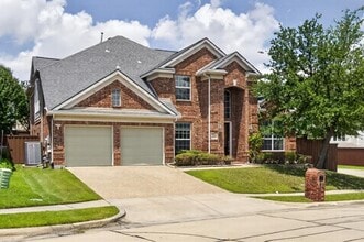 Building Photo - 10115 Stone Harbor Way