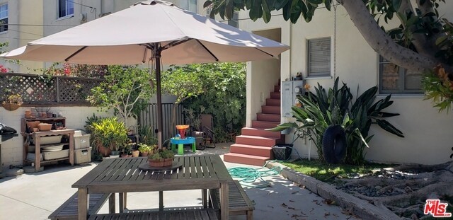 Foto del edificio - 1114 S Clark Dr