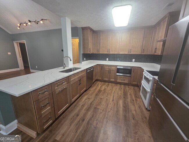 Foto del edificio - 135 Kingsbrooke Cir