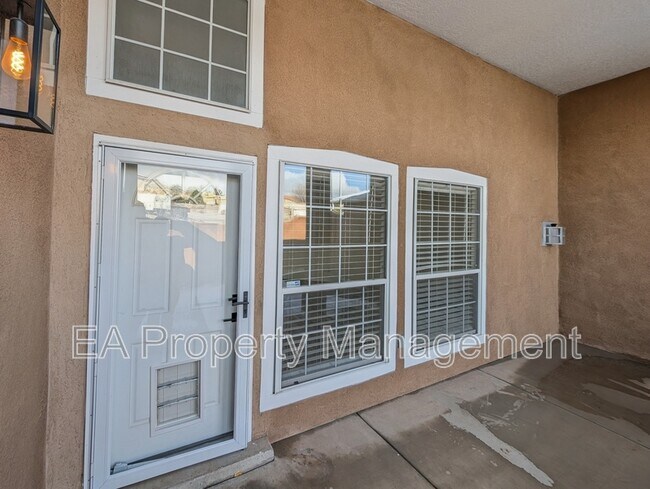 Foto del edificio - 363 Pinon Creek Rd SE