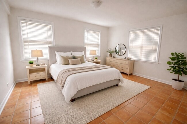 Building Photo - 1928 North Blvd