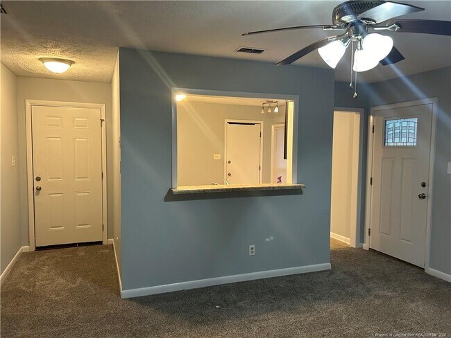 Building Photo - 7041 Candlewood Dr