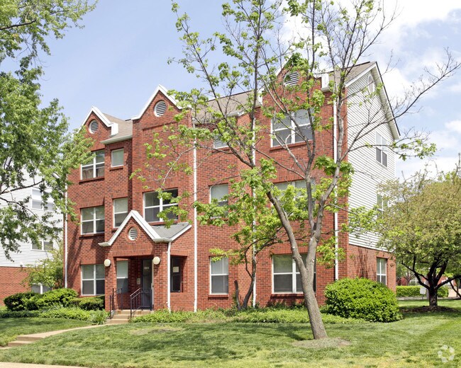 Westminster Place Apartments and Townhomes Apartments 4005 Westminster Pl Saint Louis, MO
