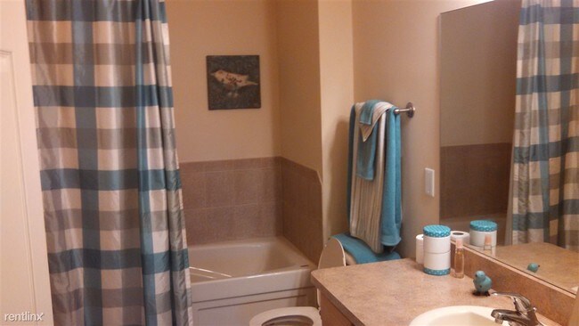 Building Photo - 2 br, 2 bath Condo - 8478 Heywood Cir