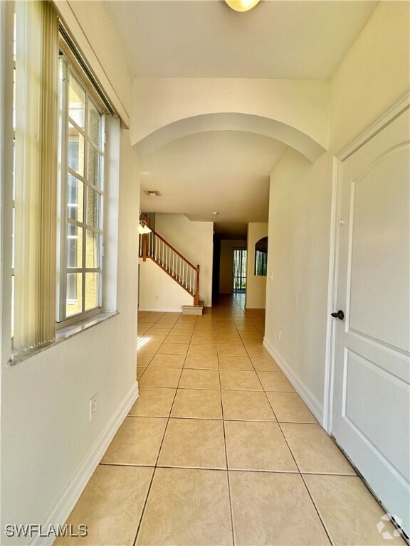 Building Photo - 10280 Olivewood Way