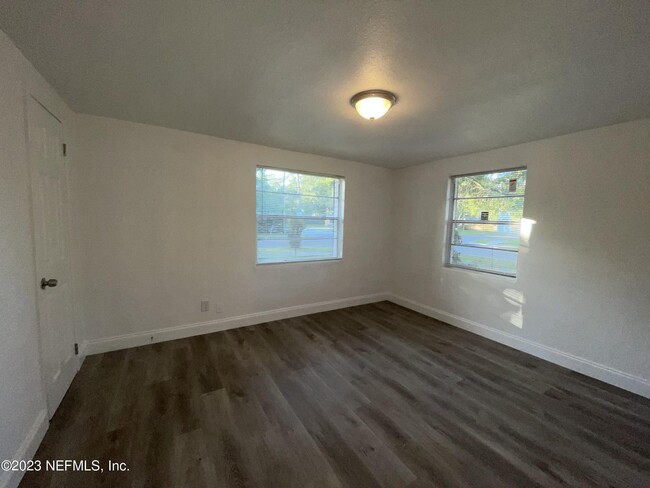 Building Photo - 1834 Meharry Ave