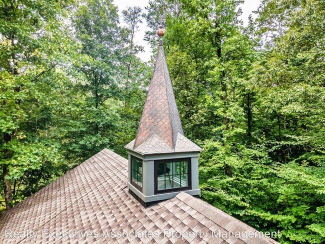 Foto del edificio - 3 br, 2 bath House - 228 Sims Place Road