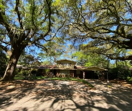 Building Photo - 5525 Waters Dr