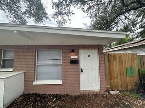 Building Photo - 8728 N Mandarine Pl