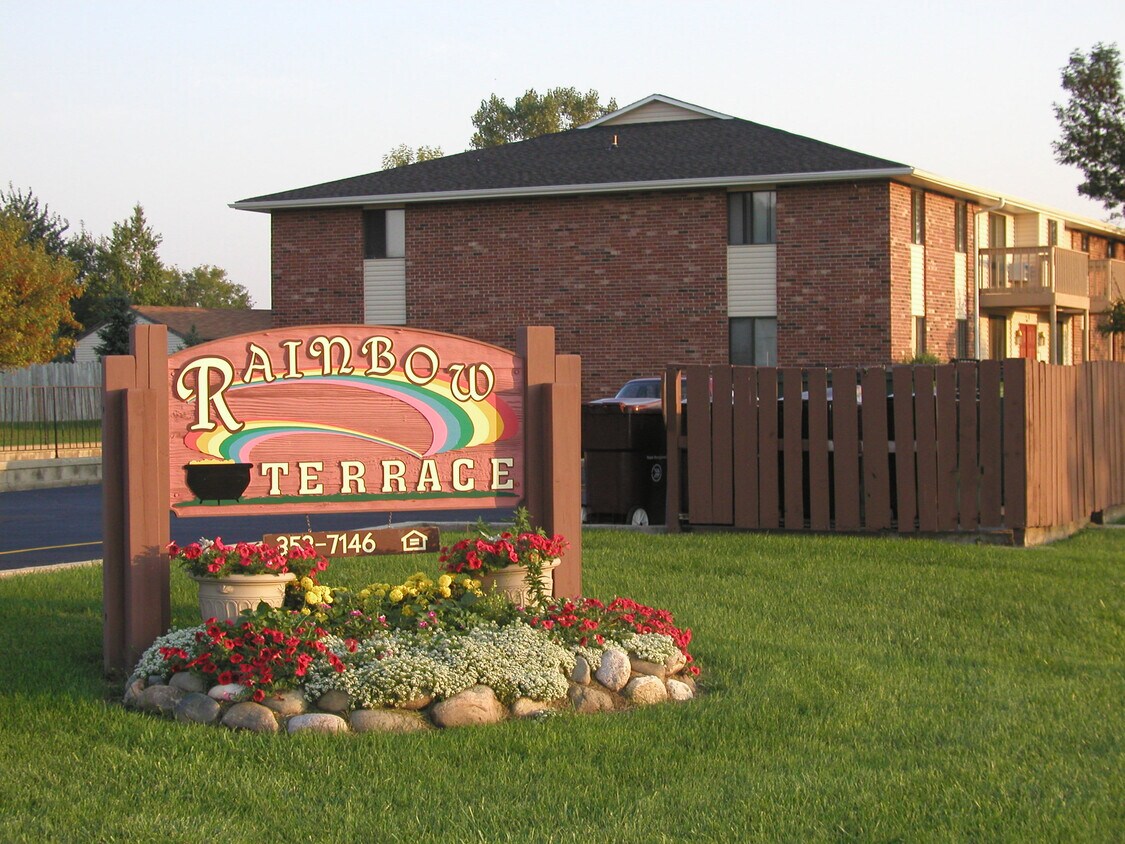 Rainbow Terrace Apartments Apartments in Milwaukee, WI