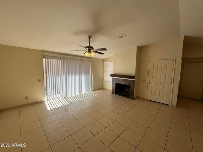 Foto del edificio - 1762 W Colt Rd