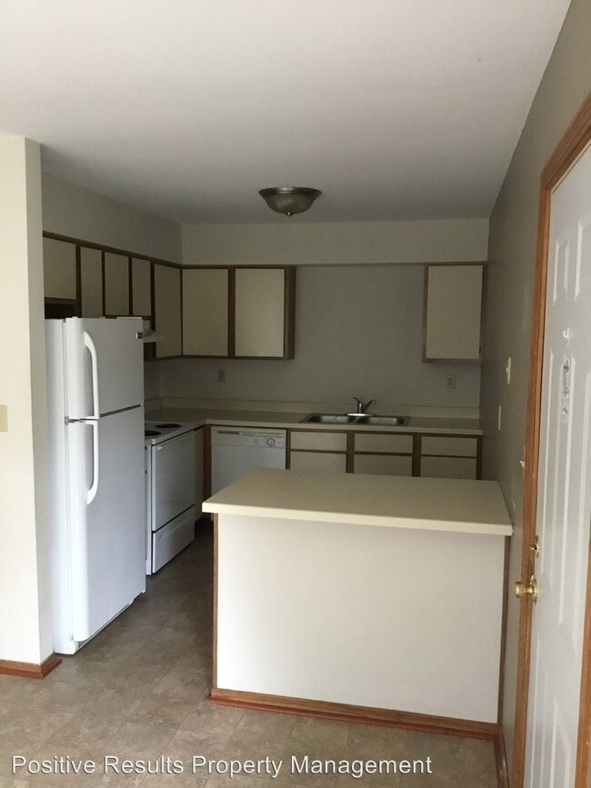 Building Photo - 9611 Bagly Dr