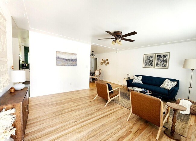 Foto del edificio - 771 S Holly St