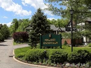 Primary Photo - 12 Foxwood Dr
