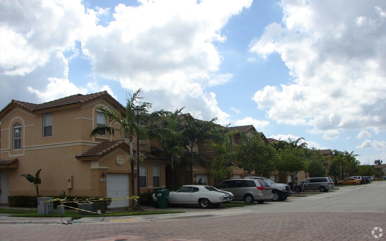 Primary Photo - Windward
