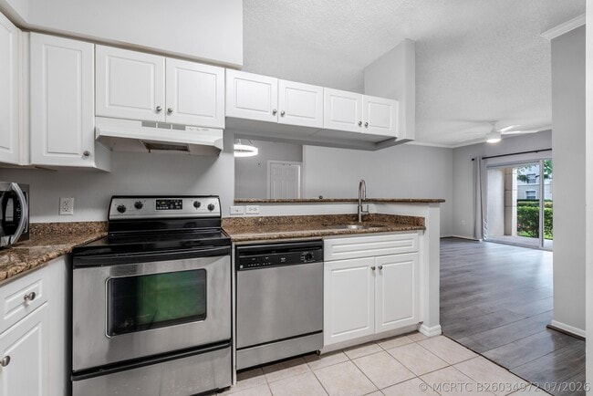 Building Photo - 1106 Tuscany Way