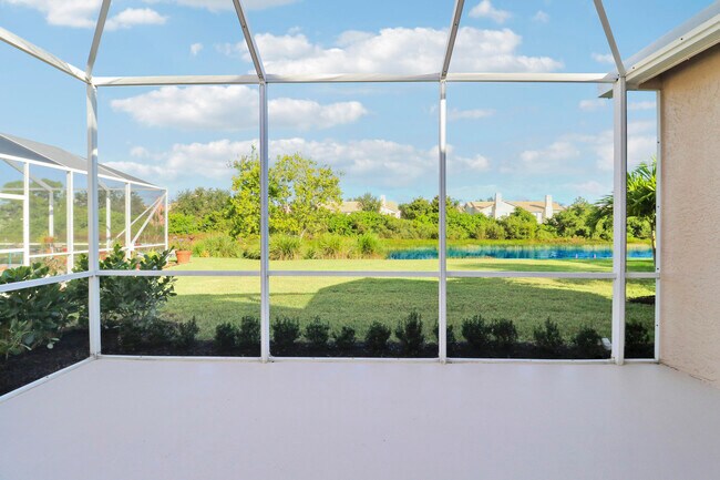 Foto del edificio - 726 SW Aruba Bay
