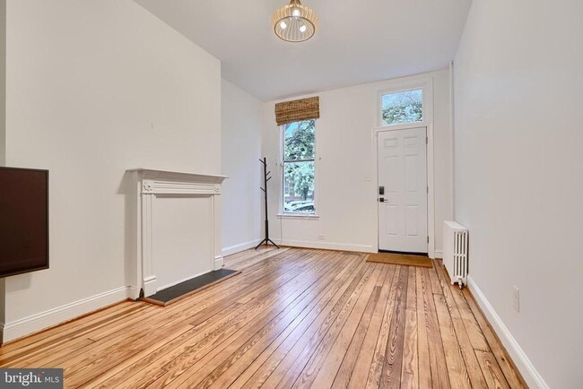 Building Photo - 129 N Collington Ave